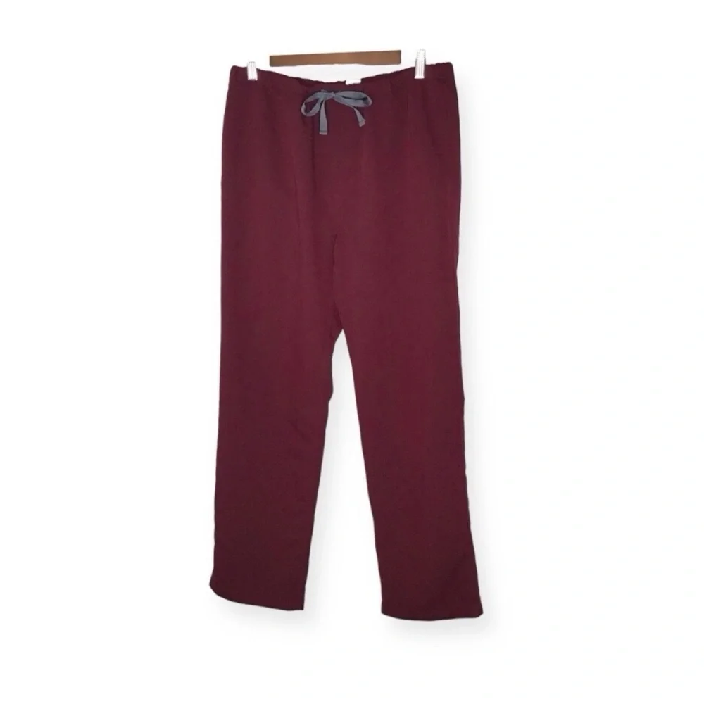 Figs Pisco Basic Scrub Pants in Burgundy Size Medium.